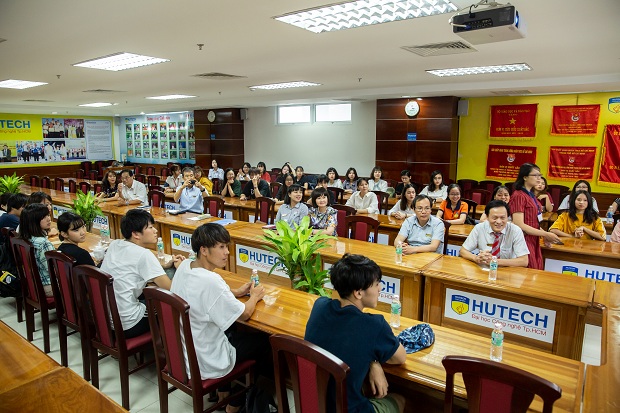 Sinh viên ĐH Hosei (Nhật Bản) bắt đầu 2 tuần hợp tác Nghiên cứu khoa học Quốc tế tại HUTECH 42