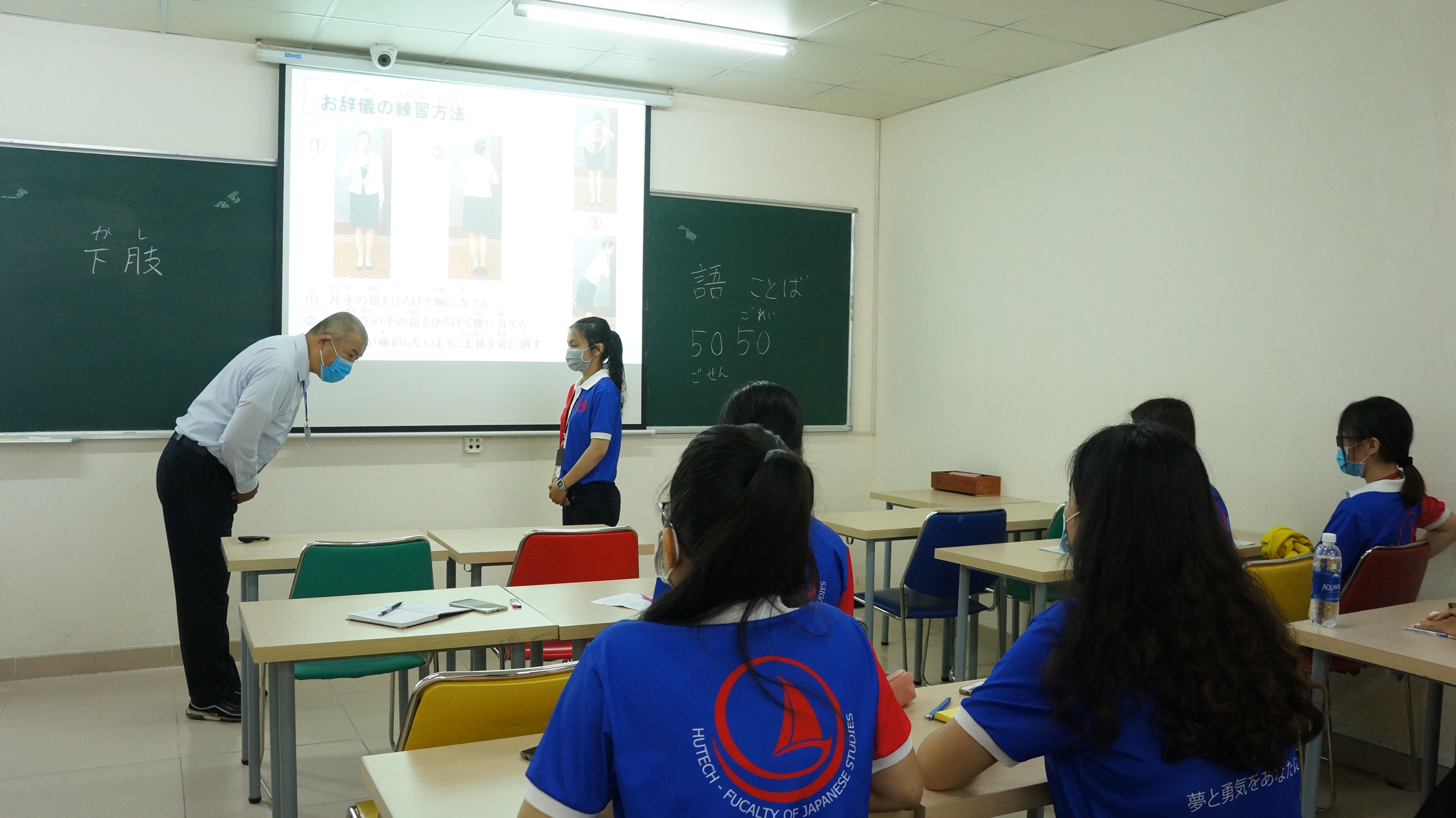 Hội thảo “Văn hóa doanh nghiệp Nhật Bản” dành cho sinh viên khoa Nhật Bản học - HUTECH 23