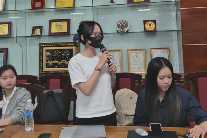 Sinh viên Khoa Quản trị Kinh doanh trang bị kỹ năng sử dụng A.I. để nâng tầm Khóa luận tốt nghiệp 50