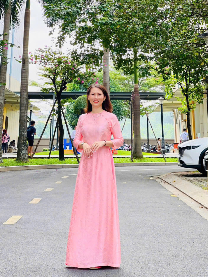 Ban lãnh đạo khoa Quản trị Kinh doanh 14