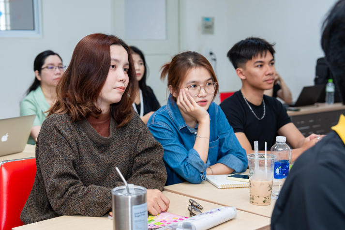 HUTECH Master’s student “Pioneer” the Future of Digital Tourism with the Deputy Director of Ho Chi Minh City Department of Tourism 27