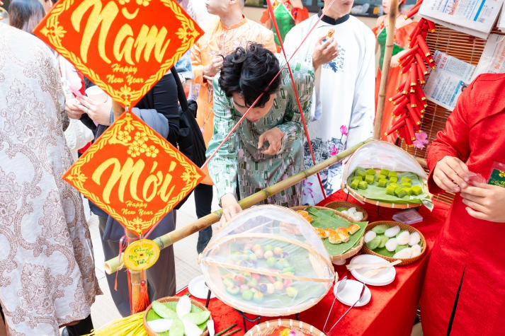 “Tet Nguyen Phong” showcases the unique beauty of traditional culture through the eyes of HUTECH’s Tourism and Hospitality students 59