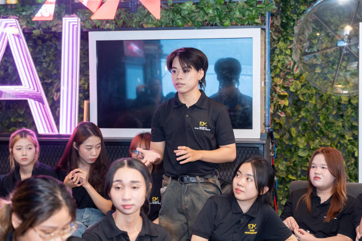 Event Management students “break in" Alta Media, exploring the backstage of modern event technology 57