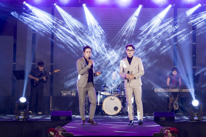 "Thuy Mien" variety show: A Journey of emotions from aspiration to success 72