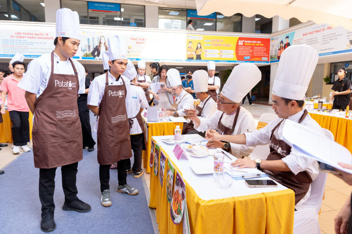Vietnamese and American flavors collide at HUTECH Young Chefs 2025 88