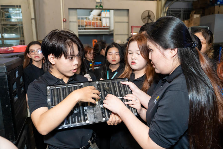 Event Management students “break in" Alta Media, exploring the backstage of modern event technology 80