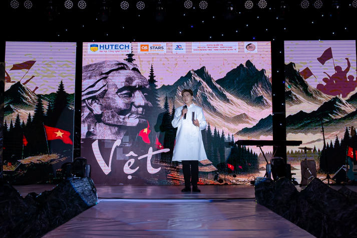 “Vệt - Hồn Việt trong tim mẹ”: A Journey of Emotion and Talent by HUTECH students 37