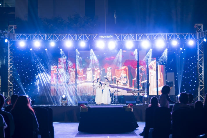 "Thuy Mien" variety show: A Journey of emotions from aspiration to success 69