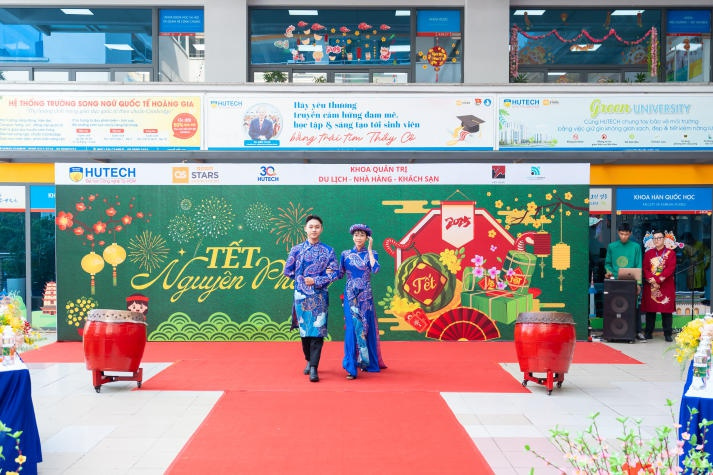 “Tet Nguyen Phong” showcases the unique beauty of traditional culture through the eyes of HUTECH’s Tourism and Hospitality students 35