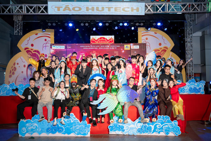 “Táo Xuân HUTECH 2024” - A Cultural Showcase Blending Tradition and Gen Z Creativity 101