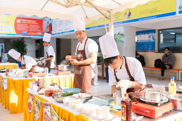 Vietnamese and American flavors collide at HUTECH Young Chefs 2025 29