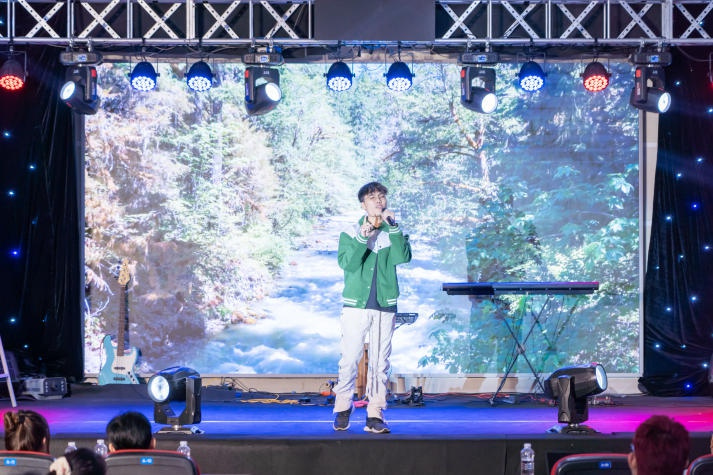 “Dream Station” – A multi-dimensional portrait of Saigon by HUTECH Tourism and Hospitality students 68