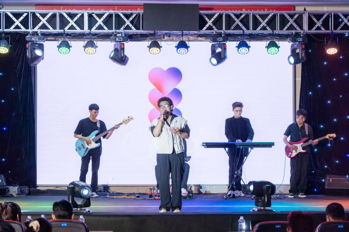 “Dream Station” – A multi-dimensional portrait of Saigon by HUTECH Tourism and Hospitality students 16