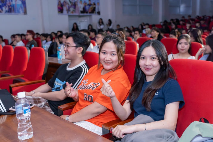 “Dream Station” – A multi-dimensional portrait of Saigon by HUTECH Tourism and Hospitality students 47