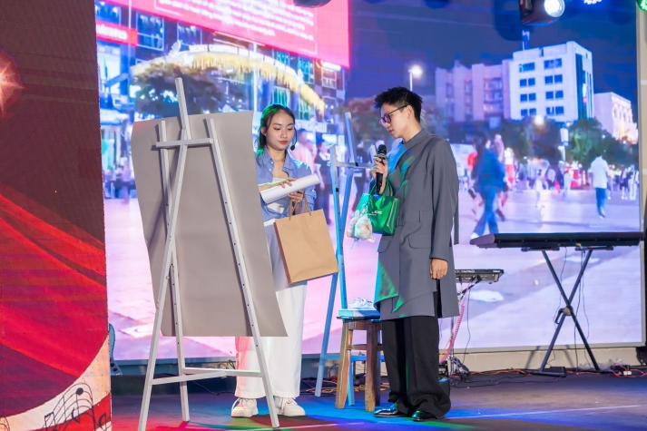“Dream Station” – A multi-dimensional portrait of Saigon by HUTECH Tourism and Hospitality students 39