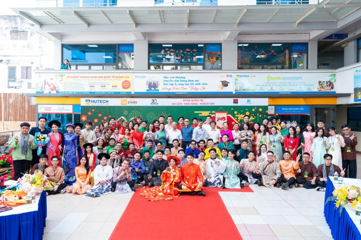 “Tet Nguyen Phong” showcases the unique beauty of traditional culture through the eyes of HUTECH’s Tourism and Hospitality students 94
