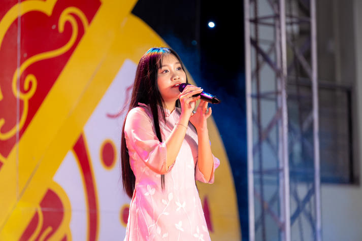 “Táo Xuân HUTECH 2024” - A Cultural Showcase Blending Tradition and Gen Z Creativity 43