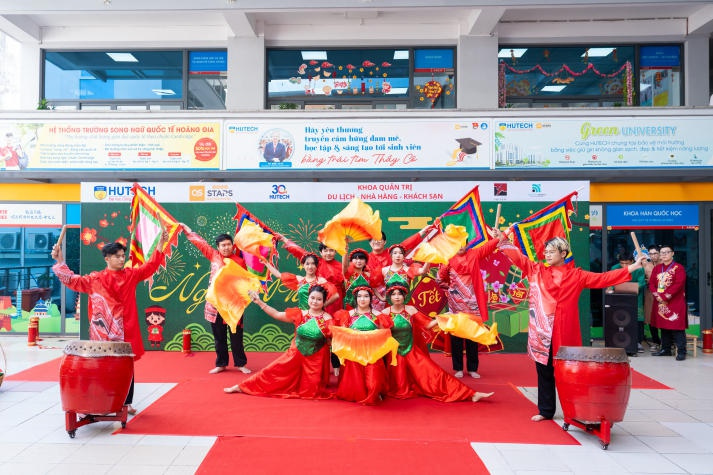 “Tet Nguyen Phong” showcases the unique beauty of traditional culture through the eyes of HUTECH’s Tourism and Hospitality students 9