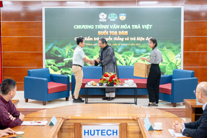 Full Bachelor's Program in Tourism and Travel Management for VND 154 Million 69