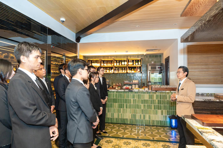 [Video] CYU - HUTECH students explore Mai House Saigon: practical experience to enhance professional skills 35