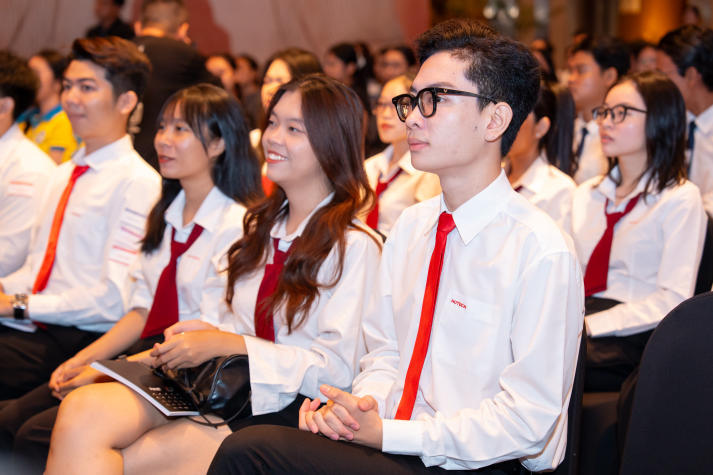 [Video] Hospitality Management students gain practical industry experience with JW Marriott Hotel & Suites Saigon 57