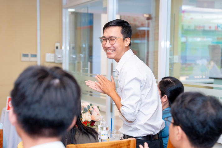 HUTECH Tourism and Hospitality Management students explore the art of cheese with experts from Paysan Breton 37