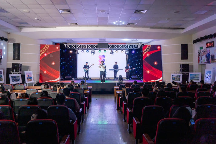 “Dream Station” – A multi-dimensional portrait of Saigon by HUTECH Tourism and Hospitality students 23