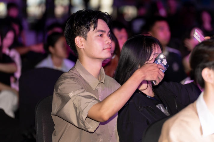 "Thuy Mien" variety show: A Journey of emotions from aspiration to success 84