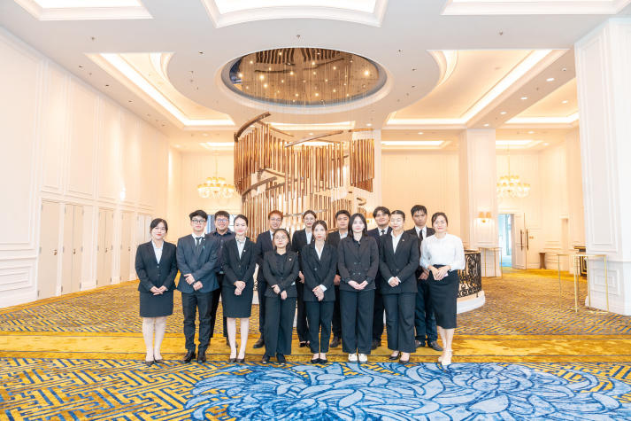 [Video] CYU - HUTECH students explore Mai House Saigon: practical experience to enhance professional skills 28