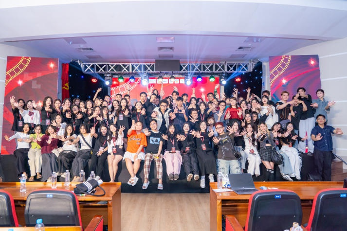 “Dream Station” – A multi-dimensional portrait of Saigon by HUTECH Tourism and Hospitality students 81