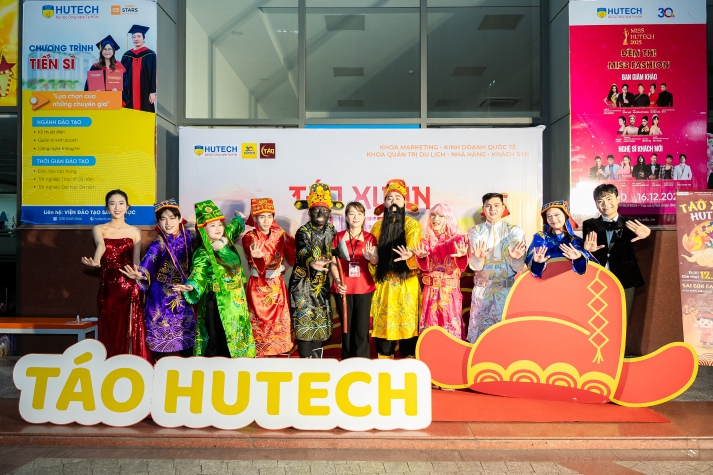 “Táo Xuân HUTECH 2024” - A Cultural Showcase Blending Tradition and Gen Z Creativity 7