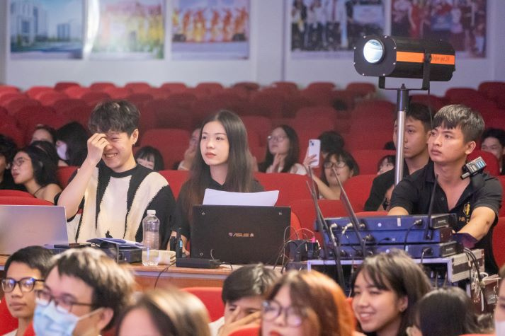 “Dream Station” – A multi-dimensional portrait of Saigon by HUTECH Tourism and Hospitality students 78