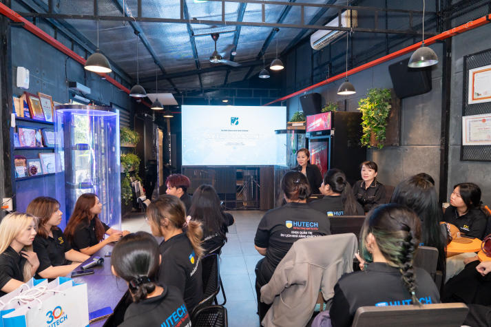 Event Management students “break in" Alta Media, exploring the backstage of modern event technology 33