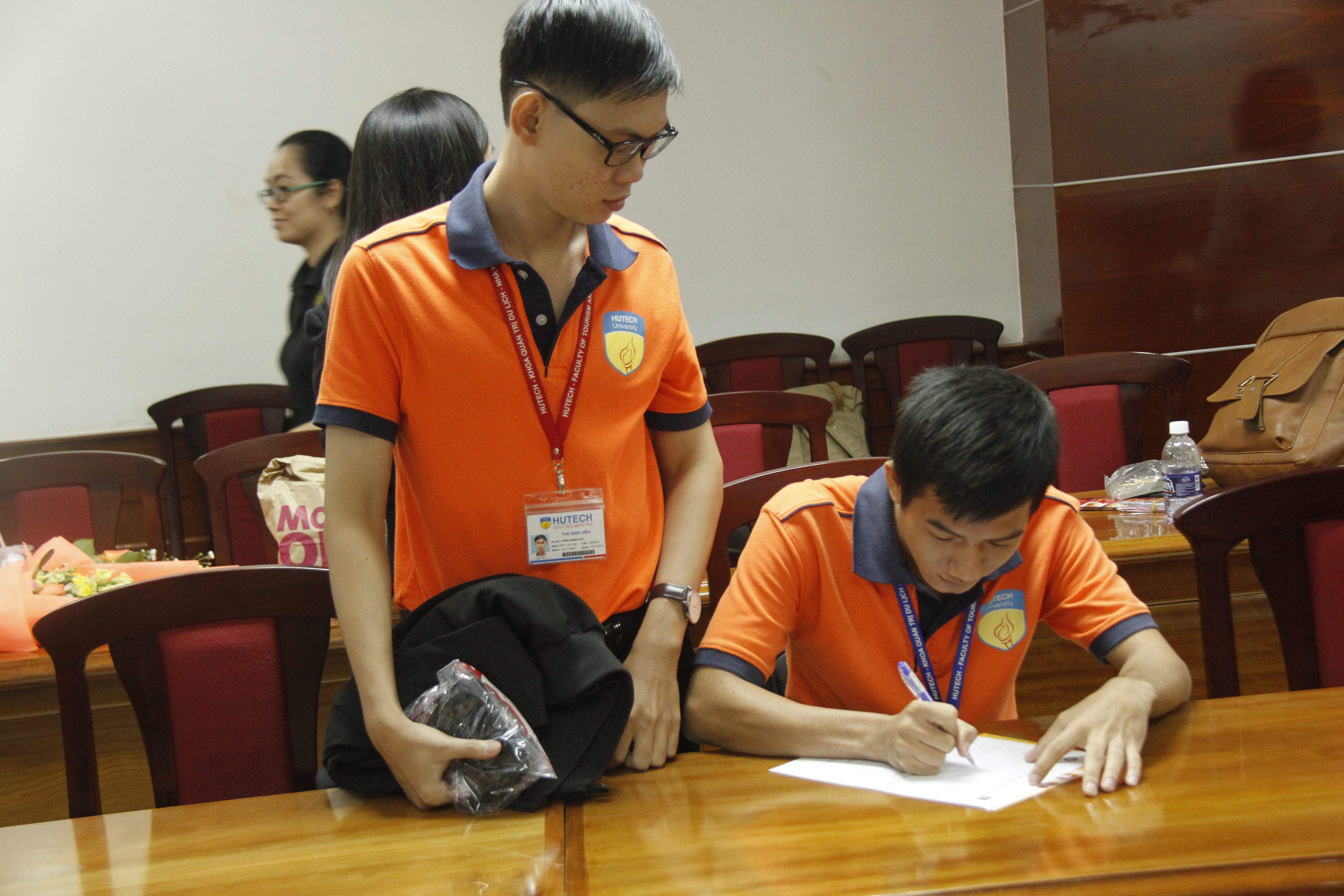 HỘI THẢO : “FASTFOOD INDUSTRY VÀ CƠ HỘI TRỞ THÀNH NHÀ QL TẠI MC DONALD’S” 74