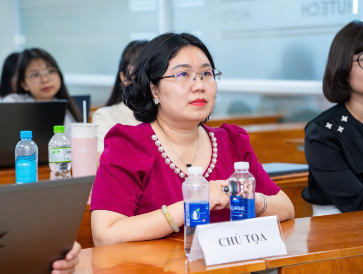 HỘI NGHỊ SINH VIÊN NGHIÊN CỨU KHOA HỌC HUTECH 2025 – PHÂN BAN TÀI CHÍNH - THƯƠNG MẠI 10