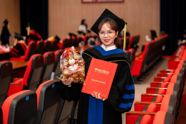 LỄ TRAO BẰNG TỐT NGHIỆP THẠC SĨ THÚ Y HUTECH ĐẦU TIÊN - HÀNH TRÌNH BỀN BỈ CHINH PHỤC TRI THỨC 22