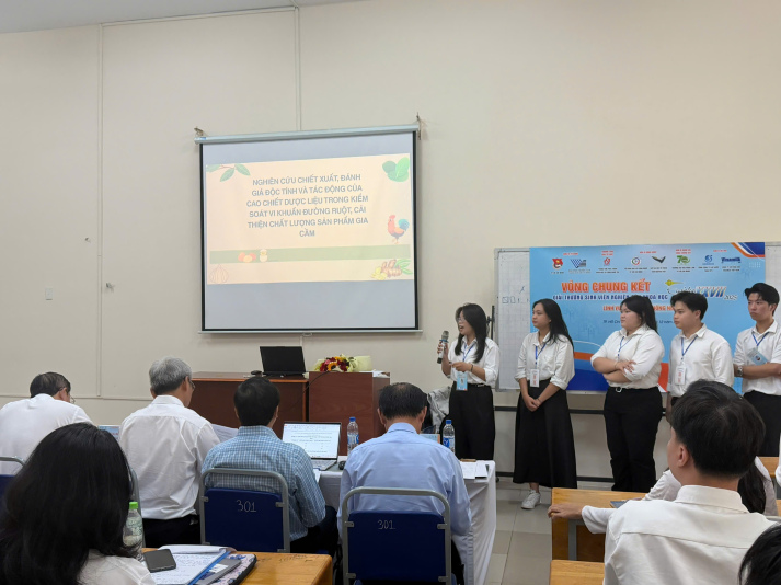 Sinh viên Khoa Thú y đạt giải Khuyến Khích lĩnh vực Khoa Học Nông Nghiệp tại Giải thưởng Sinh viên Nghiên cứu Khoa Học Eureka lần thứ XXVII - 2025 15