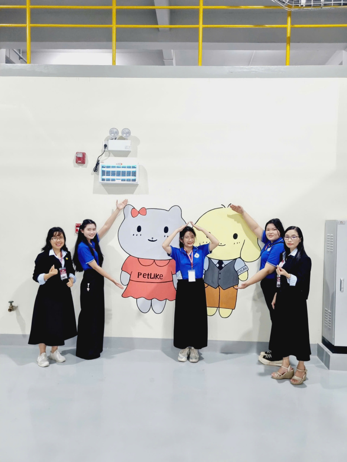 Khoa Thú y HUTECH tham gia Lễ khánh thành Nhà máy sản xuất thức ăn thú cưng Pet Like 37