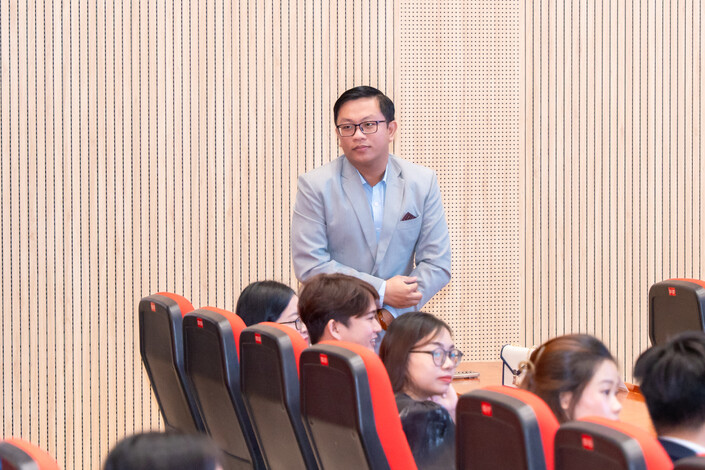 LỄ CHÀO ĐÓN TÂN SINH VIÊN KHÓA 2025 NGÀNH THÚ Y: HƠN 200 TRIỆU ĐỒNG HỌC BỔNG DÀNH CHO TÂN SINH VIÊN 125