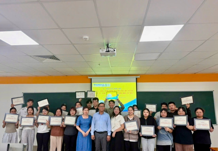 Khoa Thú y tổ chức khóa học ngắn hạn “Đọc, hiểu, kiểm chứng và diễn giải xét nghiệm sinh lý – sinh hóa trong chẩn đoán bệnh chó mèo” 37