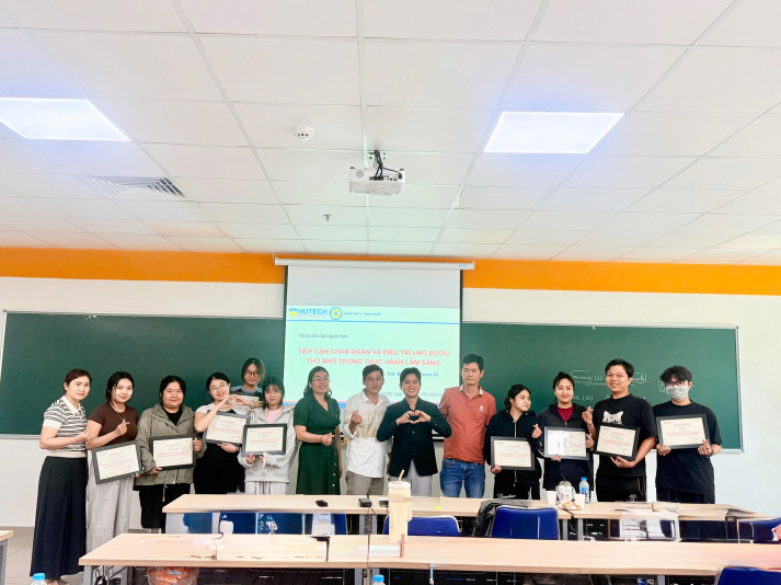 KHOA THÚ Y TỔ CHỨC KHÓA HỌC NGẮN HẠN “TIẾP CẬN CHẨN ĐOÁN VÀ ĐIỀU TRỊ UNG BƯỚU THÚ NHỎ TRONG THỰC HÀNH LÂM SÀNG” 49