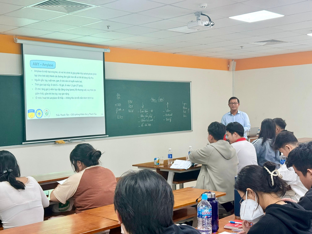 Khoa Thú y tổ chức khóa học ngắn hạn “Đọc, hiểu, kiểm chứng và diễn giải xét nghiệm sinh lý – sinh hóa trong chẩn đoán bệnh chó mèo” 15