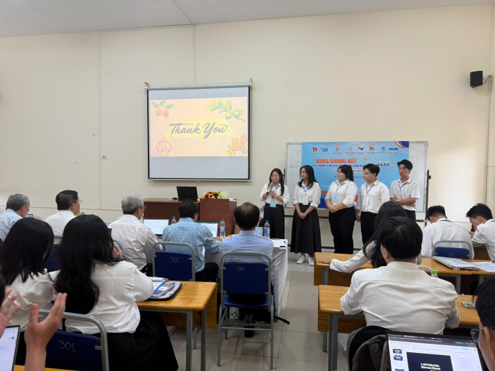Nhóm sinh viên Khoa Thú y – Trường Đại học Công nghệ TP. Hồ Chí Minh (HUTECH) tham gia Vòng chung kết Giải thưởng Sinh viên Nghiên cứu Khoa học Euréka lần thứ XXVII năm 2025 16