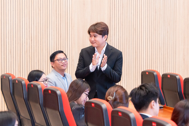 LỄ CHÀO ĐÓN TÂN SINH VIÊN KHÓA 2025 NGÀNH THÚ Y: HƠN 200 TRIỆU ĐỒNG HỌC BỔNG DÀNH CHO TÂN SINH VIÊN 127