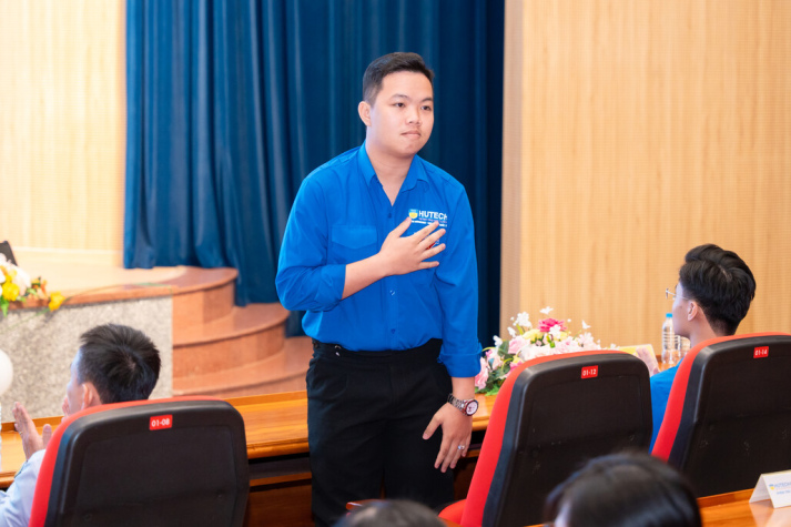 LỄ CHÀO ĐÓN TÂN SINH VIÊN KHÓA 2025 NGÀNH THÚ Y: HƠN 200 TRIỆU ĐỒNG HỌC BỔNG DÀNH CHO TÂN SINH VIÊN 135