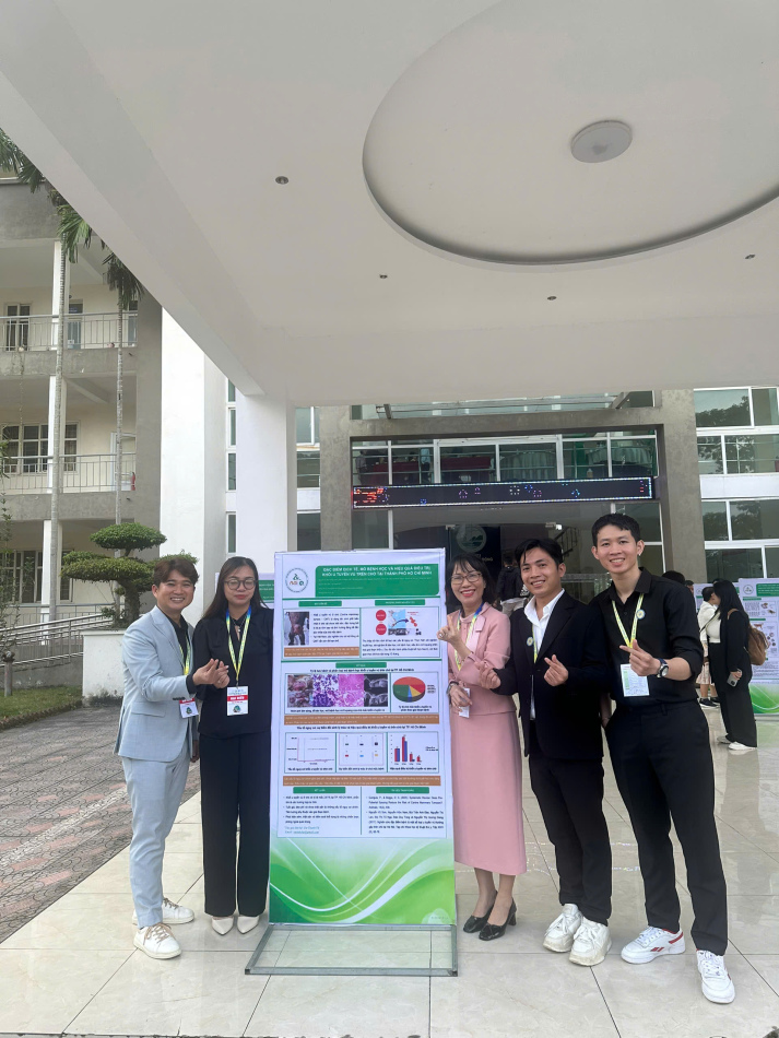 KHOA THÚ Y HUTECH ĐẾN VỚI HỘI NGHỊ KHOA HỌC CHĂN NUÔI – THÚ Y TOÀN QUỐC AVS 2025: DẤU ẤN CHUYÊN MÔN, NIỀM TỰ HÀO NGHỀ NGHIỆP 133