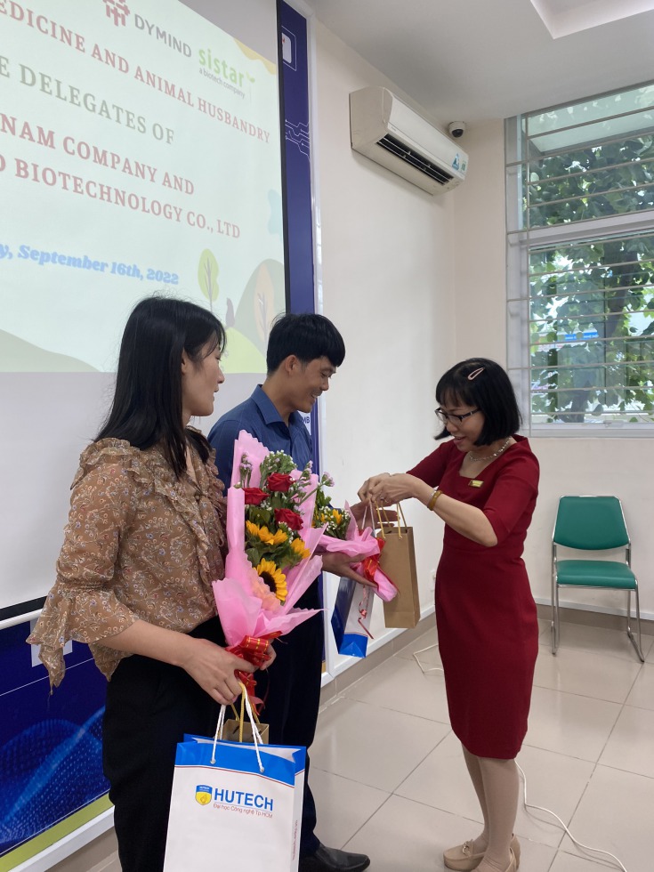 Khoa Thú y - Chăn nuôi đón tiếp đoàn đại biểu của công ty Shenzen Dymind BioTechnoloy và Sistar Vietnam 6