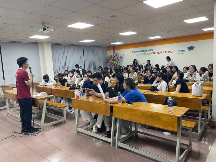 Khám phá nguồn gốc ra đời của các thành ngữ trong tiếng Trung qua hoạt động tìm hiểu câu chuyện thành ngữ cùng CLB Huading 29