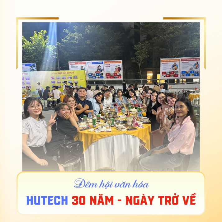 Cựu sinh viên Khoa Trung Quốc Học hội tụ trong Đêm Hội Văn Hóa “HUTECH 30 Năm – Ngày Trở Về” 13