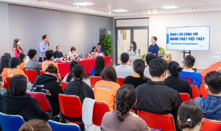 TRAO ĐỔI ĐỊNH HƯỚNG NGHỀ NGHIỆP CHO SINH VIÊN CÙNG CÔNG TY AUREOLE CSD 9